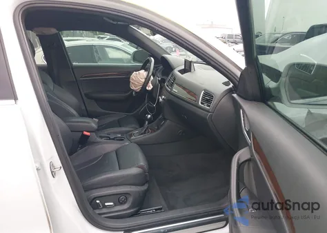 2016 Audi Q3 2.0T Premium Plus z USA, uszkodzony, nr VIN WA1GFCFS7GR021211